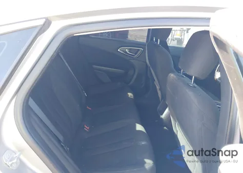 2015 Chrysler 200 from USA, damaged, VIN 1C3CCCAV2FN607488